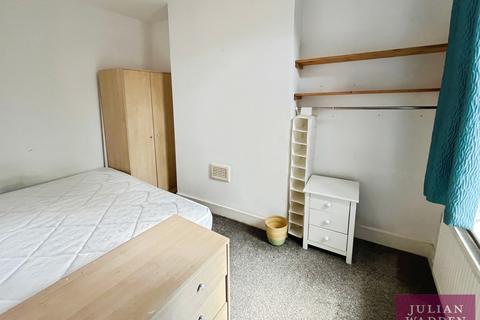 2 bedroom flat for sale, Goulden Road, West Didsbury, Manchester, M20