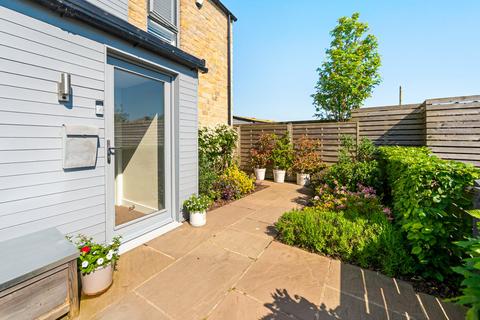 3 bedroom terraced house for sale, Burley Bank Road, Killinghall, Harrogate, HG3