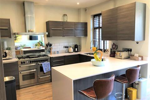 undefined, Grenville Court - Butleigh Close to Millfield School