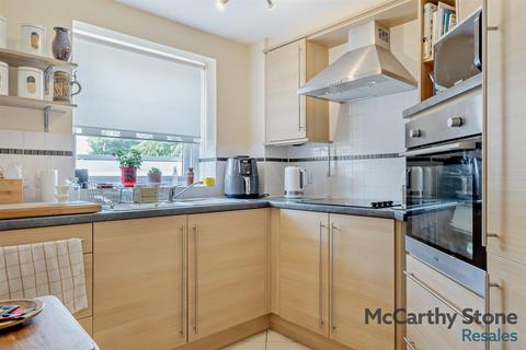 1 bedroom apartment for sale, Foxes Road, Newport