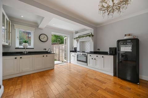 3 bedroom end of terrace house for sale, Wulfstan Street, London, W12 0