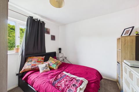 2 bedroom flat for sale, Rosedale, Redan Road, Aldershot, Hampshire, GU12