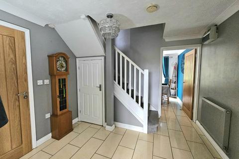 undefined, Manor Avenue, Cam, Dursley