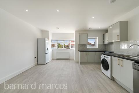 2 bedroom flat to rent, Parkfield Road, FELTHAM