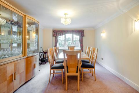 5 bedroom detached house for sale, Fulmer Drive, Gerrards Cross, Buckinghamshire