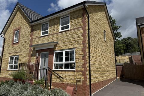 3 bedroom semi-detached house for sale, Clark Drive, Chippenham