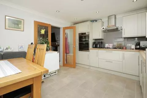 2 bedroom terraced house for sale - Widok 5