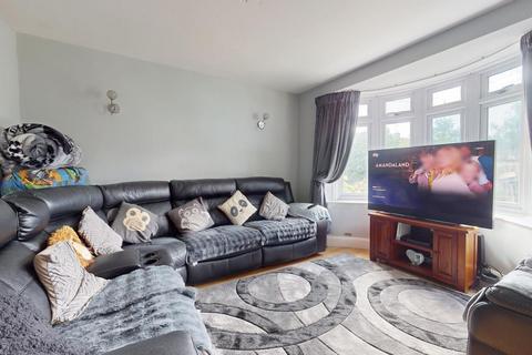 3 bedroom end of terrace house for sale, Old Road East, Gravesend