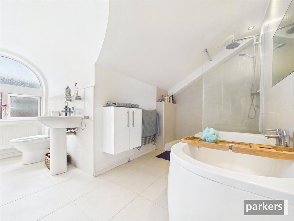 Apartment in Reading, Katesgrove, Newtown - More