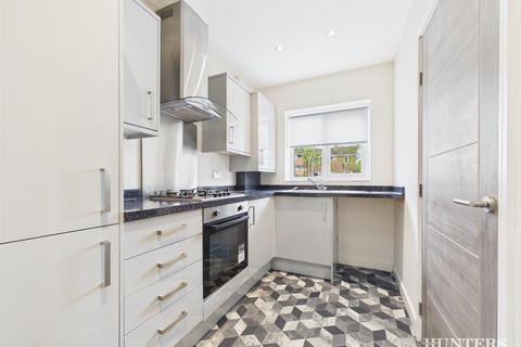 3 bedroom end of terrace house for sale, West Row, Consett