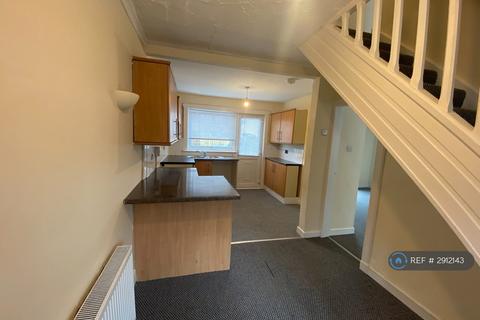 3 bedroom terraced house to rent, Central Avenue, Ardrossan, KA22