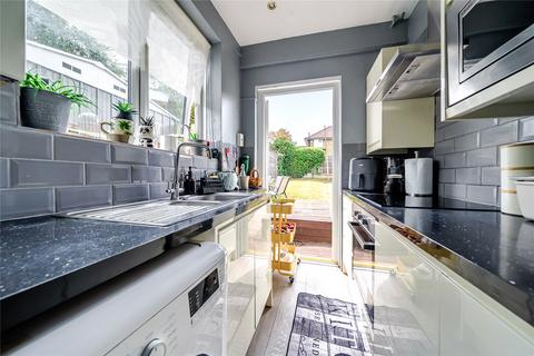 3 bedroom end of terrace house for sale, Shaw Road, Bromley