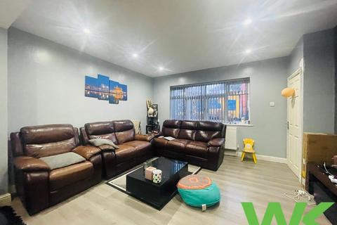 3 bedroom semi-detached house for sale, Canterbury Road, West Bromwich, B71
