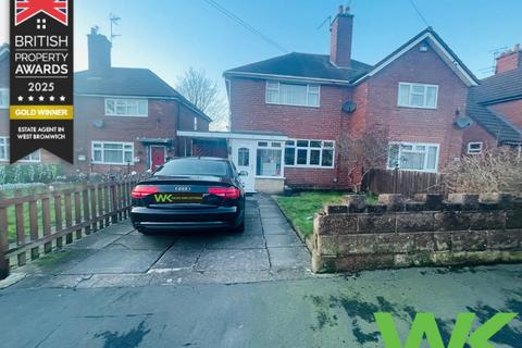 3 bedroom semi-detached house for sale, Canterbury Road, West Bromwich, B71