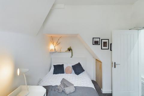 4 bedroom house of multiple occupation to rent, Harford Street, Middlesbrough TS1
