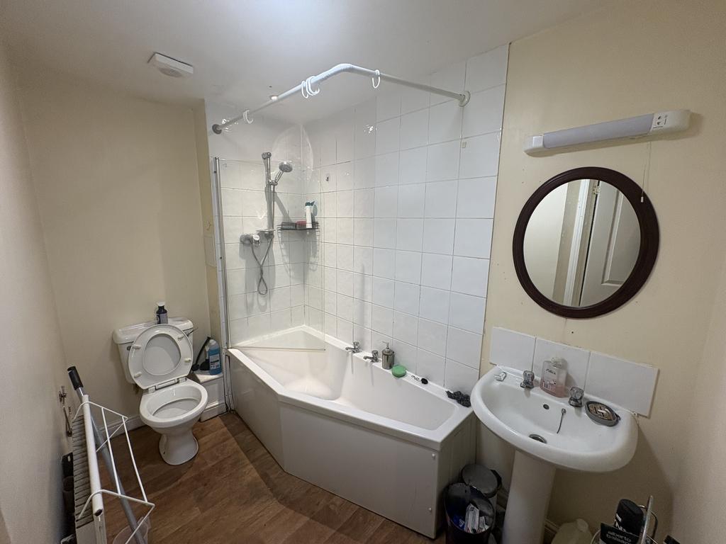 Apartment in Nottingham - View 5