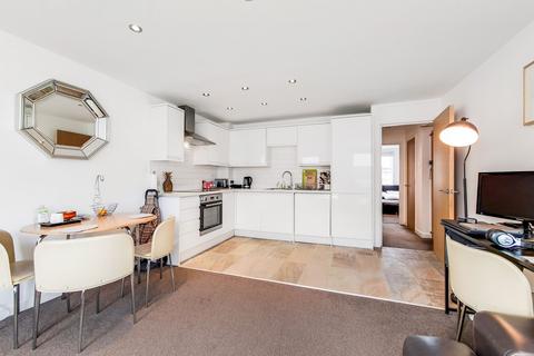 2 bedroom flat to rent, Deptford Church Street, London, SE8
