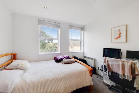 2 bedroom flat to rent, Deptford Church Street, London, SE8