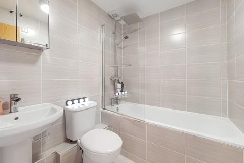 2 bedroom flat to rent, Deptford Church Street, London, SE8