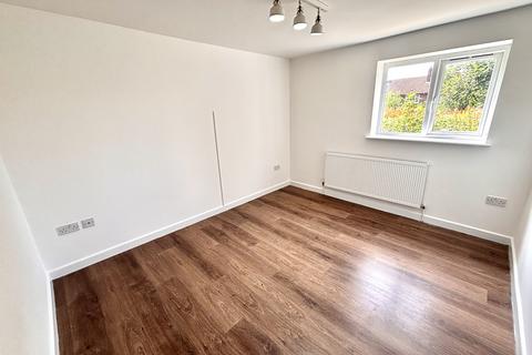 2 bedroom ground floor flat to rent, Rotherham Road, Sheffield, S21