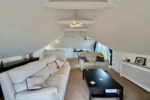 2 bedroom detached house for sale, Midclyth, Lybster, Highland. KW3 6BA