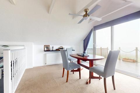 2 bedroom detached house for sale, Midclyth, Lybster, Highland. KW3 6BA