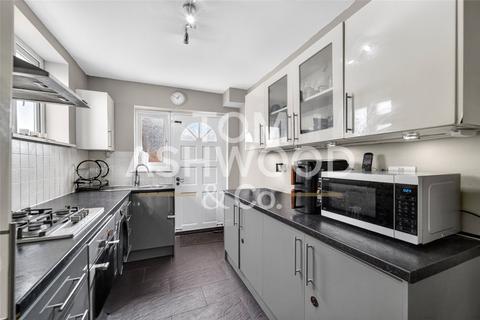 2 bedroom semi-detached house for sale, Lindisfarne Road, Dagenham, Essex, RM8