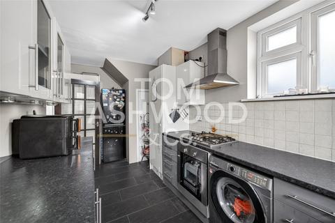 2 bedroom semi-detached house for sale, Lindisfarne Road, Dagenham, Essex, RM8