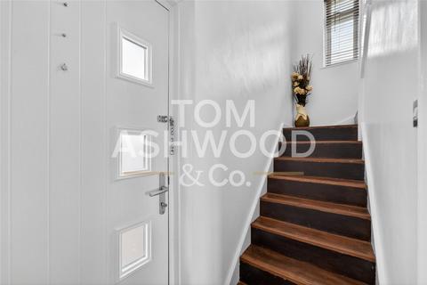 2 bedroom semi-detached house for sale, Lindisfarne Road, Dagenham, Essex, RM8