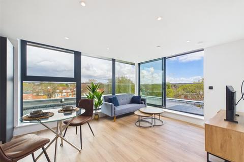 3 bedroom apartment for sale, Wollstonecraft Road, Boscombe Manor, Bournemouth, Dorset, BH5