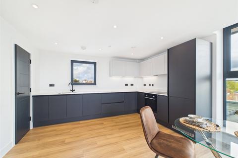 3 bedroom apartment for sale, Wollstonecraft Road, Boscombe Manor, Bournemouth, Dorset, BH5