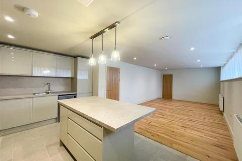 4 bedroom mews to rent, No.2 Old Bradfield Waterworks, Bradfield, S6