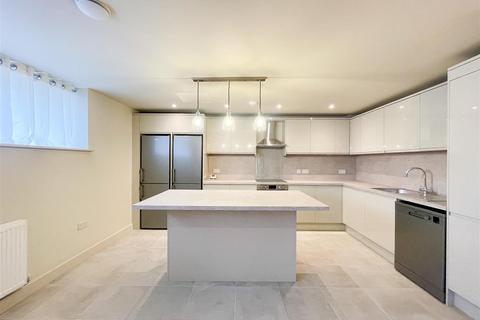4 bedroom mews to rent, No.2 Old Bradfield Waterworks, Bradfield, S6
