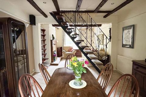 2 bedroom cottage for sale, Warrington Road, Rainhill, Prescot, Merseyside, L35 0NS