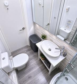 Studio to rent, St Anns Lane, Leeds, LS4
