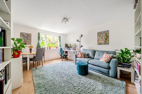 1 bedroom apartment for sale, Burnt Ash Hill, London