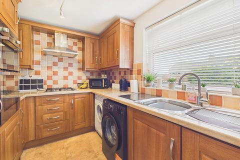 2 bedroom apartment for sale, Dartmouth Avenue, Low Fell, NE9