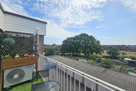 2 bedroom apartment for sale, 429 Wimborne Road, Oakdale, POOLE, BH15