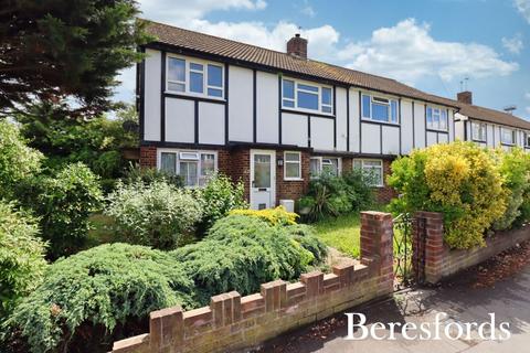2 bedroom maisonette for sale, Moor Lane, Upminster, RM14