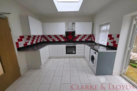 7 bedroom terraced house to rent, London E7
