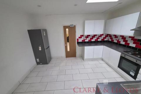 7 bedroom terraced house to rent, London E7