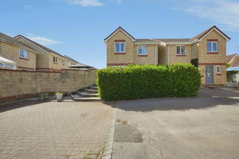 3 bedroom detached house for sale, Oak Road, Chippenham