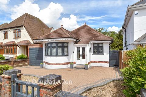 undefined, Lake Rise, Romford RM1