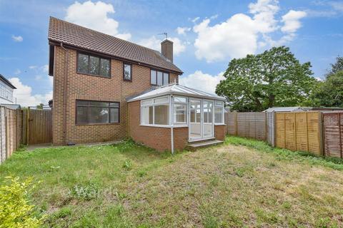 4 bedroom detached house for sale, Dymchurch Road, Romney Marsh TN29