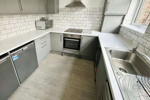3 bedroom terraced house to rent, St. Albans Road, Ilford IG3