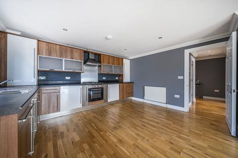 2 bedroom flat to rent, Devonshire Road, Bethany Lodge, DA6