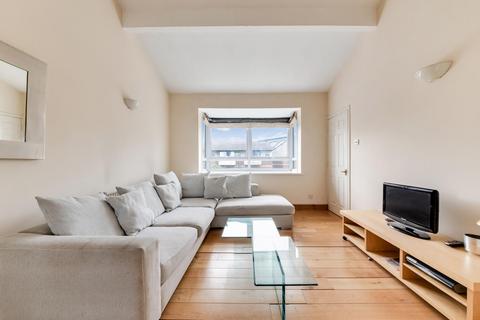 3 bedroom terraced house for sale, Barnfield Place