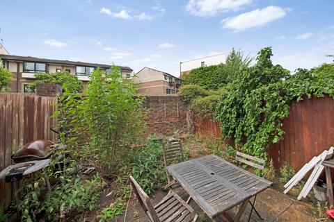 3 bedroom terraced house for sale, Barnfield Place