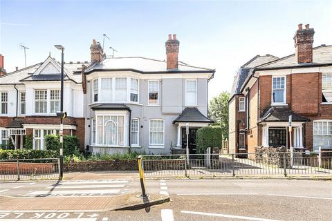 Dukes Avenue, London, N10