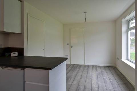 3 bedroom semi-detached house to rent, Radnor Road, Earley, Reading